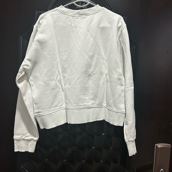 Zara crop sweatshirt. Size Small ( fits medium) used - Picture 4 of 5